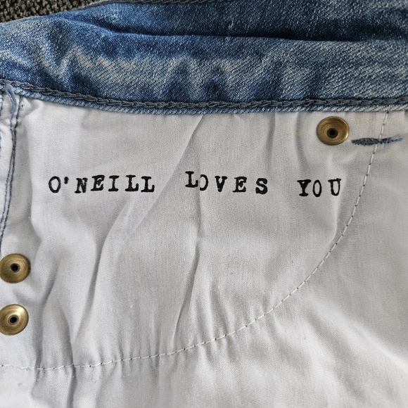 O'Neill Jean Shorts, Size 5 - Picture 4 of 8